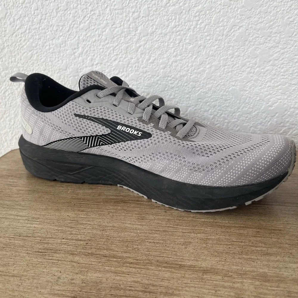 Brooks Revel 6 Athletic Shoes Mens Size 13 Alloy Oyster 1103981D089
